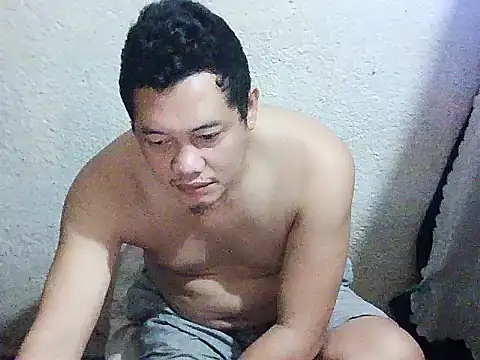 Snapshot of UrAsianGuy90 chatting on 02-05-26, 03:22 UrAsianGuy90 online show from 02-05-26, 03:22