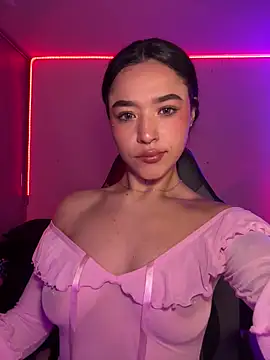 crystal dlun online show from 01-16-26, 04:33