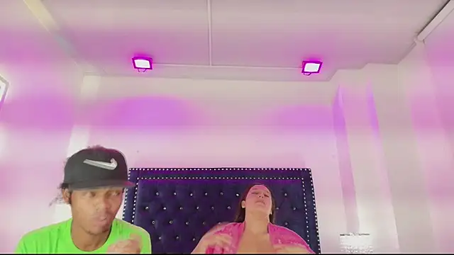 Cristal and luke online show from 04-11-26, 07:45