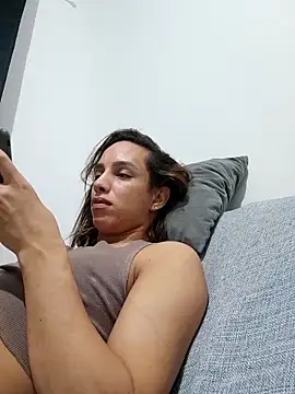 ofjuliaa online show from 04-16-26, 12:55