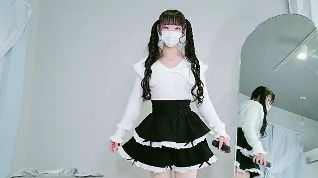 Snapshot of Nonn_chan chatting on 02-18-26, 12:12 Nonn chan online show from 02-18-26, 12:12