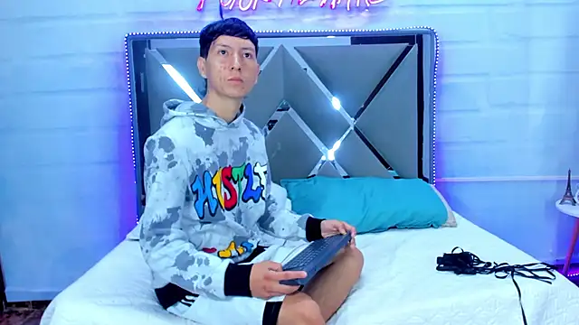 BunnyLove  online show from 03-23-26, 12:03