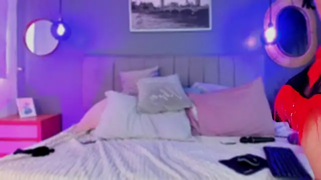 Nathalia stone  online show from 03-28-26, 04:06