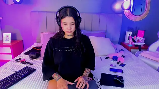 Nathalia stone  online show from 06-16-26, 04:26