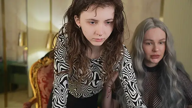 Orly flame online show from 04-10-26, 10:42