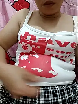 linhha23 online show from 03-24-26, 06:18