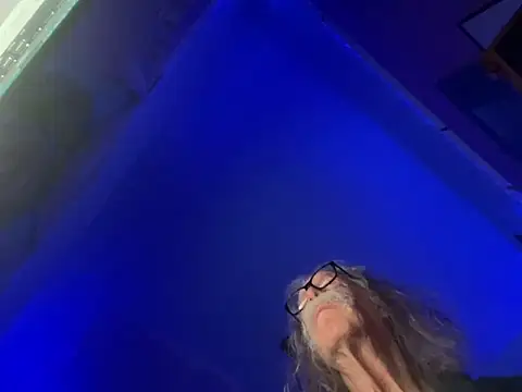 Snapshot of LickYourYoni chatting on 02-01-26, 12:59 LickYourYoni online show from 02-01-26, 12:59