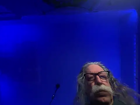 Snapshot of LickYourYoni chatting on 02-15-26, 11:52 LickYourYoni online show from 02-15-26, 11:52