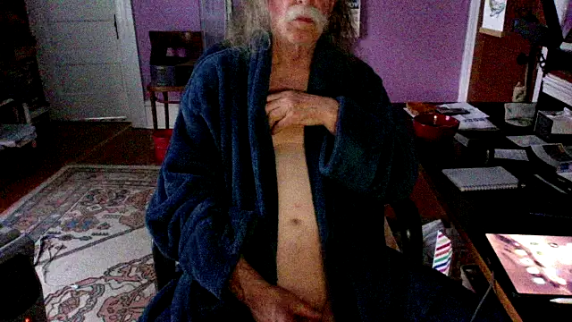 Snapshot of LickYourYoni chatting on 05-01-26, 01:26 LickYourYoni online show from 05-01-26, 01:26