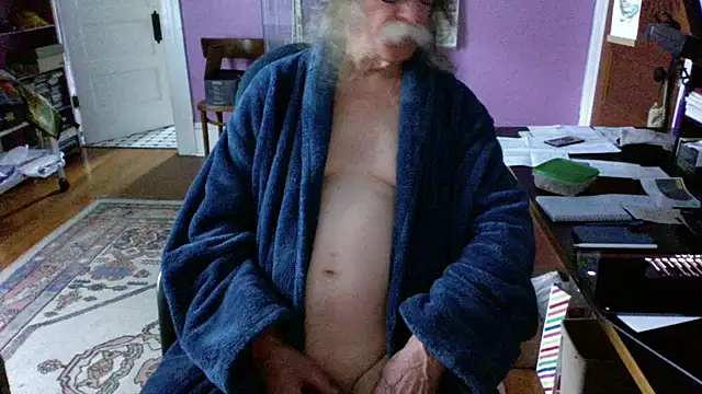 Snapshot of LickYourYoni chatting on 05-22-26, 02:01 LickYourYoni online show from 05-22-26, 02:01