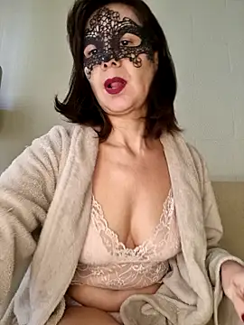 Snapshot of larizinha2026 chatting on 05-25-26, 04:57 larizinha2026 online show from 05-25-26, 04:57