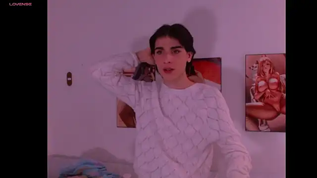 Snapshot of lilithot23 chatting on 02-10-26, 05:39 lilithot23 online show from 02-10-26, 05:39