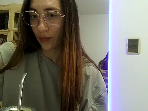 Snapshot of Noracherry chatting on 02-19-26, 10:28 Noracherry online show from 02-19-26, 10:28