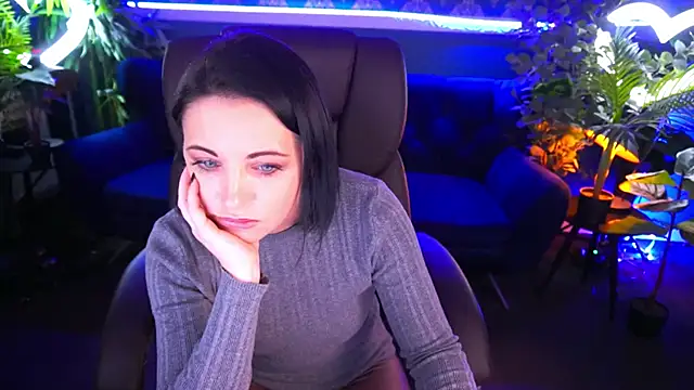 Snapshot of Dafni_Monn chatting on 01-12-25, 07:00 Dafni Monn online show from 01-12-25, 07:00