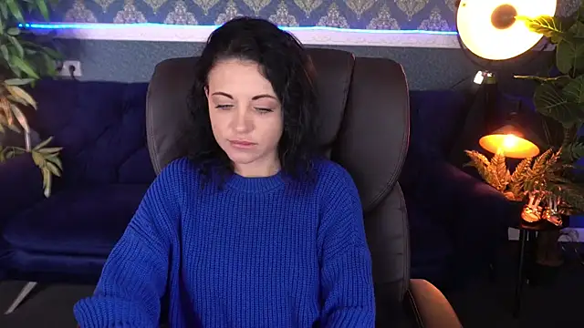 Dafni Monn online show from 11-20-25, 06:35