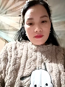 Snapshot of yu--yo chatting on 02-08-26, 02:20 yu--yo online show from 02-08-26, 02:20