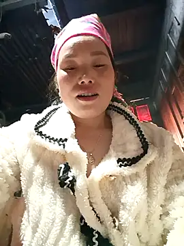 Snapshot of yu--yo chatting on 02-14-26, 02:30 yu--yo online show from 02-14-26, 02:30