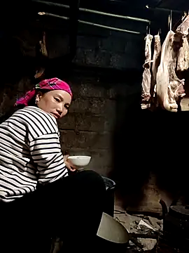 Snapshot of yu--yo chatting on 02-17-26, 10:34 yu--yo online show from 02-17-26, 10:34