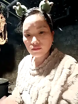 Snapshot of yu--yo chatting on 02-20-26, 11:38 yu--yo online show from 02-20-26, 11:38