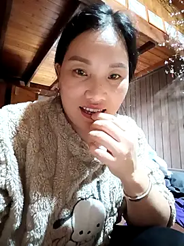 Snapshot of yu--yo chatting on 02-25-26, 01:10 yu--yo online show from 02-25-26, 01:10