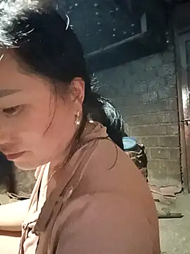 Snapshot of yu--yo chatting on 02-26-26, 01:21 yu--yo online show from 02-26-26, 01:21