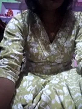 Nilam cute online show from 05-04-26, 07:32