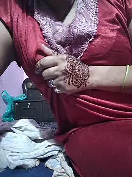 Snapshot of Nilam_cute chatting on 05-15-26, 06:48 Nilam cute online show from 05-15-26, 06:48