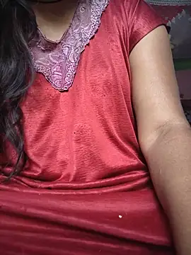 Snapshot of Nilam_cute chatting on 05-21-26, 02:40 Nilam cute online show from 05-21-26, 02:40