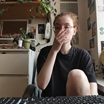 Shy Bamby online show from 04-29-26, 03:49