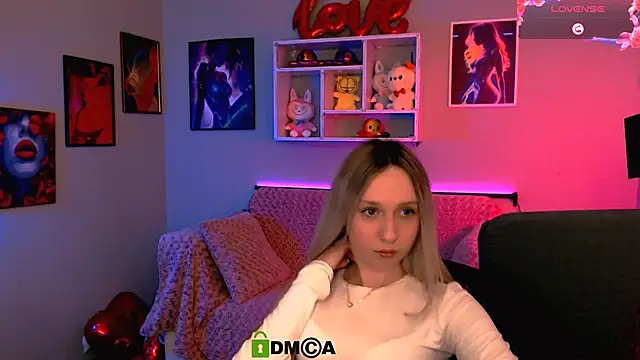 monica xcx online show from 03-20-26, 08:35