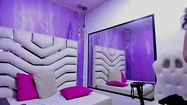 KristalVelvet online show from 01-15-26, 04:06