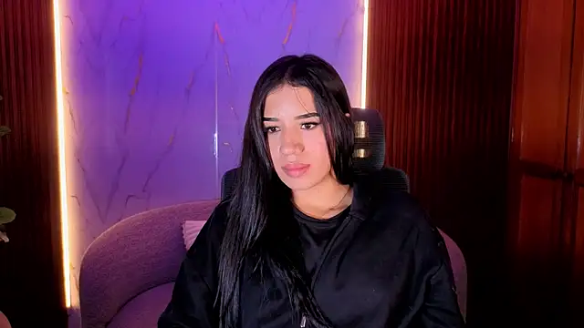 zoevg online show from 04-11-26, 12:42