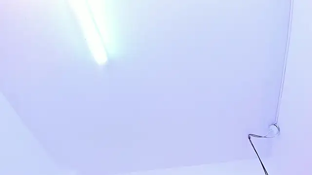 Snapshot of Britney_Cortez chatting on 04-20-26, 01:25 Britney Cortez online show from 04-20-26, 01:25