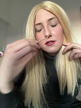 Snapshot of SpeedFitPrincess chatting on 02-25-26, 04:16 SpeedFitPrincess online show from 02-25-26, 04:16