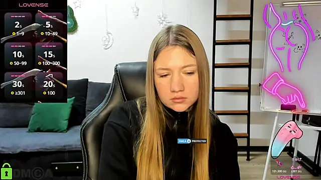 LovelyyLola online show from 01-16-26, 02:54