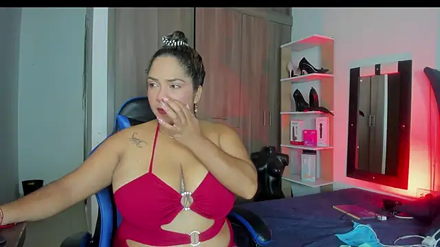 Snapshot of _lissa_02 chatting on 07-16-26, 02:17 lissa 02 online show from 07-16-26, 02:17
