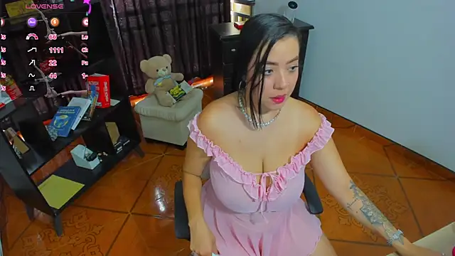 Snapshot of SophiiaRios_ chatting on 04-04-26, 01:19 SophiiaRios online show from 04-04-26, 01:19