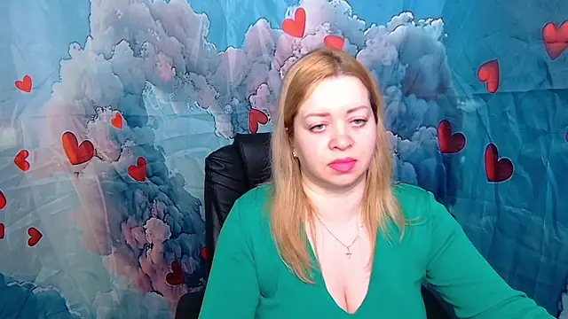 Snapshot of OliviaVerr chatting on 02-12-26, 01:17 OliviaVerr online show from 02-12-26, 01:17