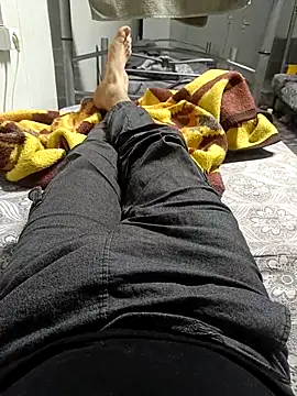 berk denizz 32 online show from 01-11-26, 11:04