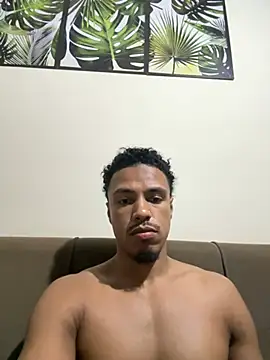 Snapshot of LorenzoBlack27 chatting on 06-23-26, 10:41 LorenzoBlack27 online show from 06-23-26, 10:41