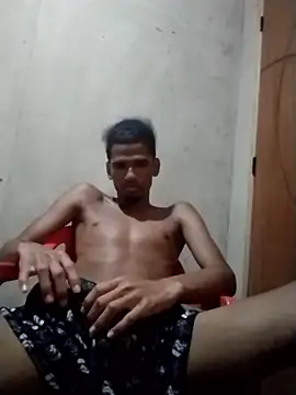 Snapshot of novin021rj0 chatting on 01-08-26, 01:13 novin021rj0 online show from 01-08-26, 01:13