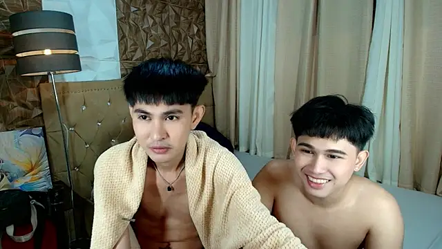 Snapshot of davincihugecock chatting on 01-18-26, 05:06 davincihugecock online show from 01-18-26, 05:06