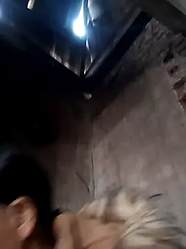 Snapshot of miray- chatting on 01-17-26, 01:54 miray- online show from 01-17-26, 01:54