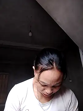 Snapshot of miray- chatting on 02-03-26, 04:43 miray- online show from 02-03-26, 04:43