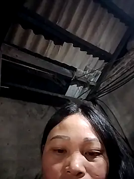 Snapshot of miray- chatting on 02-04-26, 12:11 miray- online show from 02-04-26, 12:11