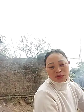 Snapshot of miray- chatting on 02-10-26, 08:18 miray- online show from 02-10-26, 08:18