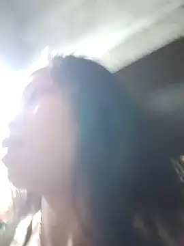 Snapshot of miray- chatting on 02-15-26, 02:19 miray- online show from 02-15-26, 02:19