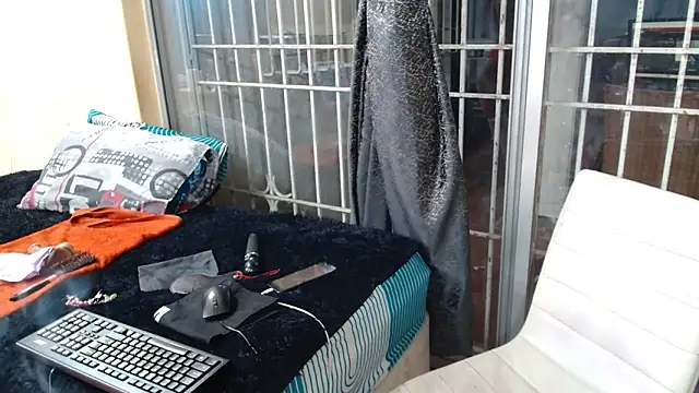 Amanda April online show from 04-06-26, 09:05