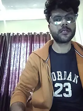 Snapshot of your_bad_boy0001 chatting on 02-13-26, 10:00 your bad boy0001 online show from 02-13-26, 10:00