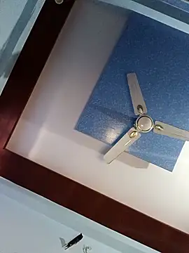 sexygirl889 online show from 04-11-26, 07:45